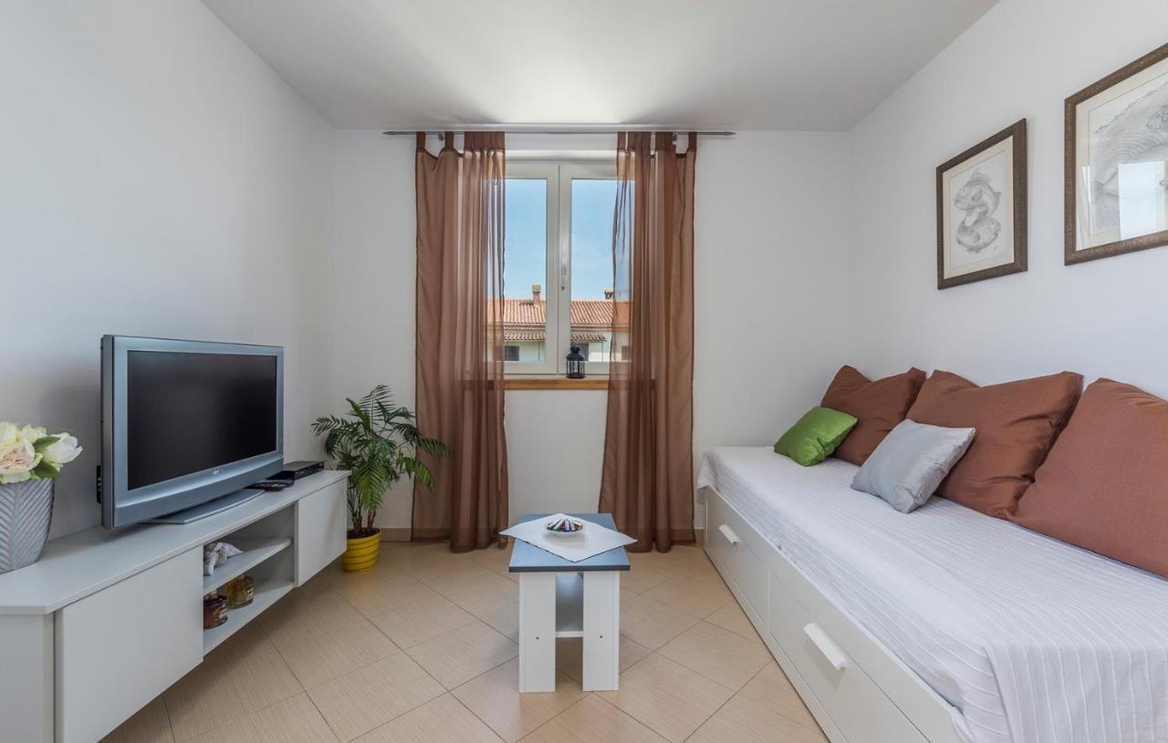 Apartment Nensi Пореч Экстерьер фото